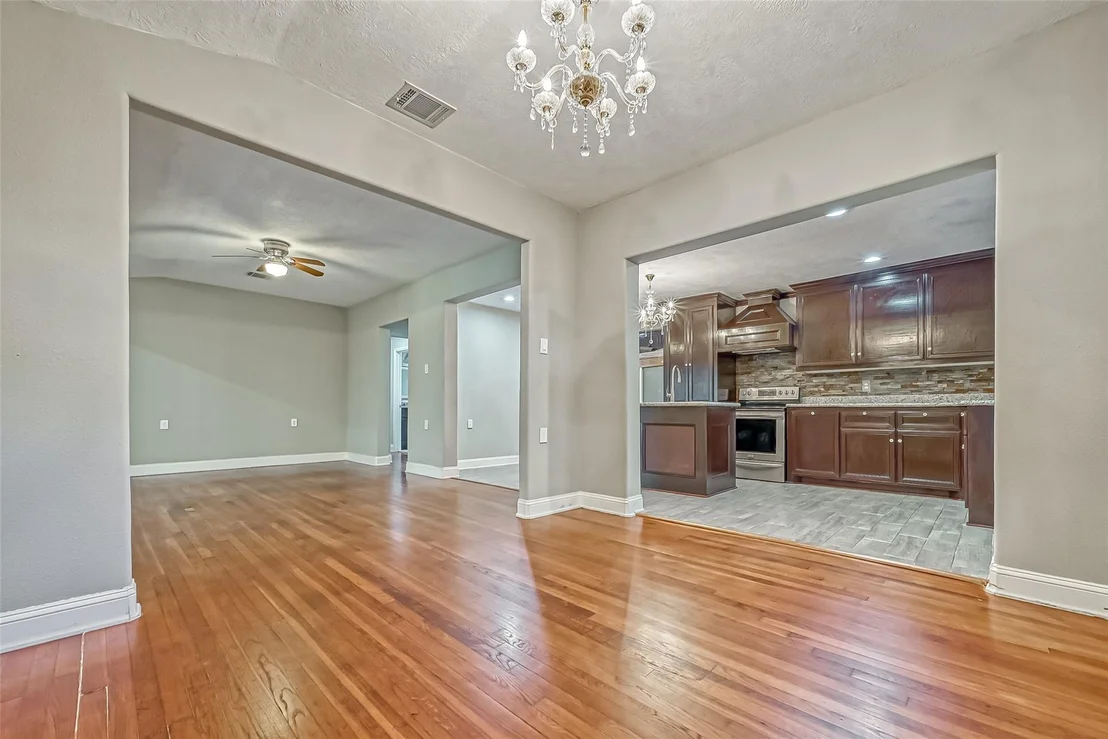 Photo of 1918 Westcrest Drive
