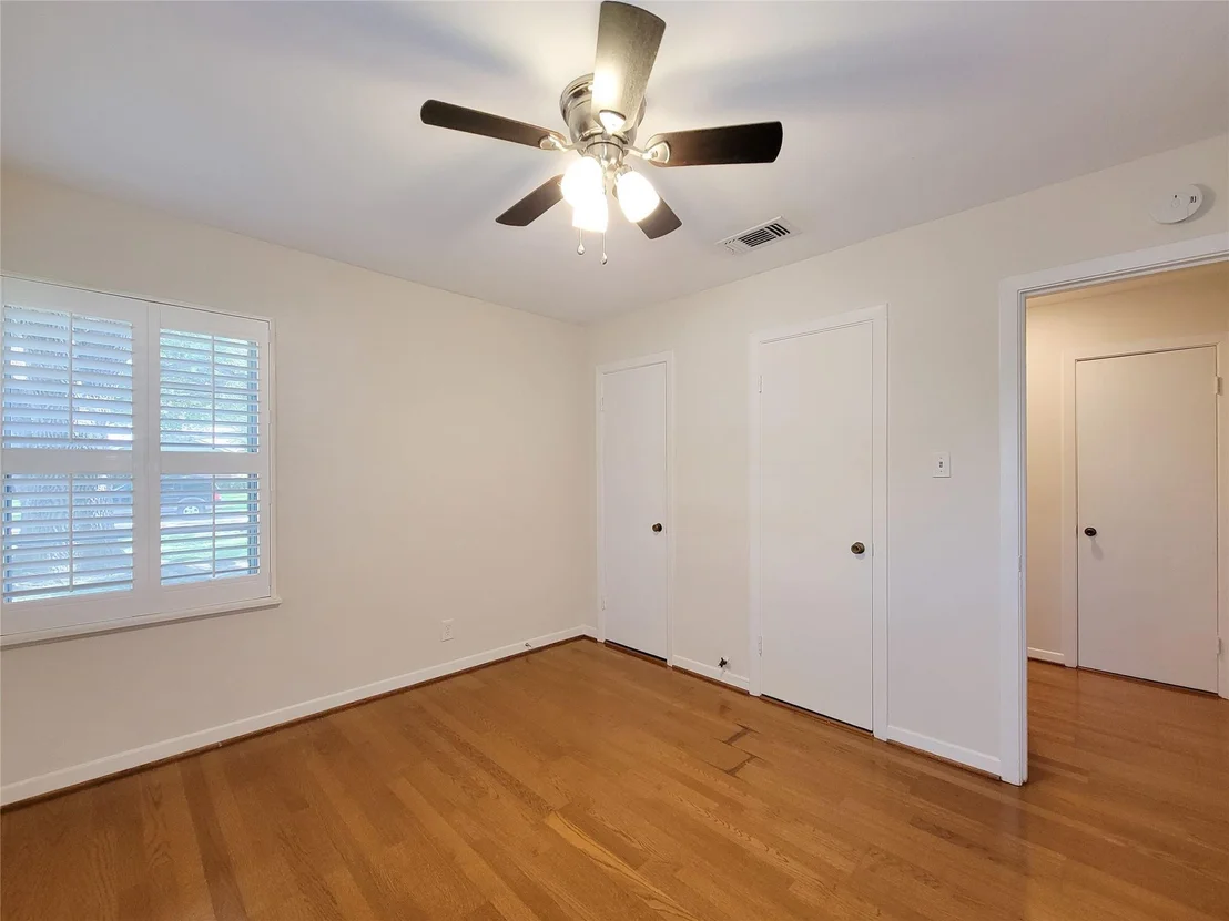 Photo of 4602 Redstart Street