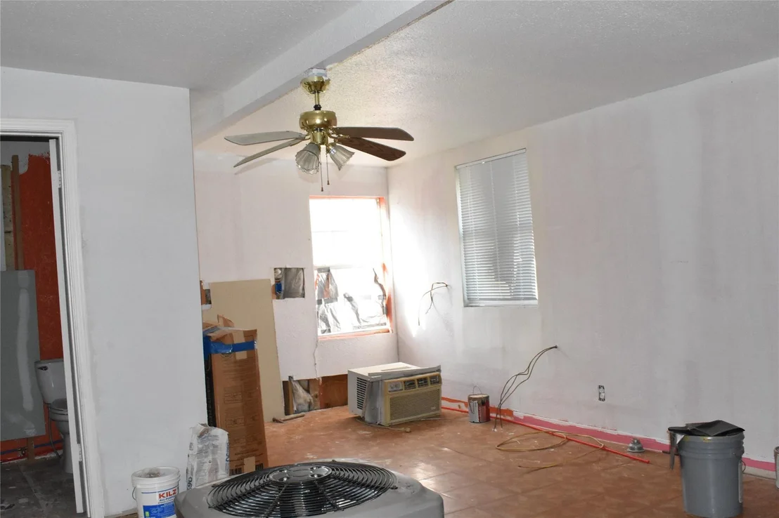 Photo of 22 N Avenue D