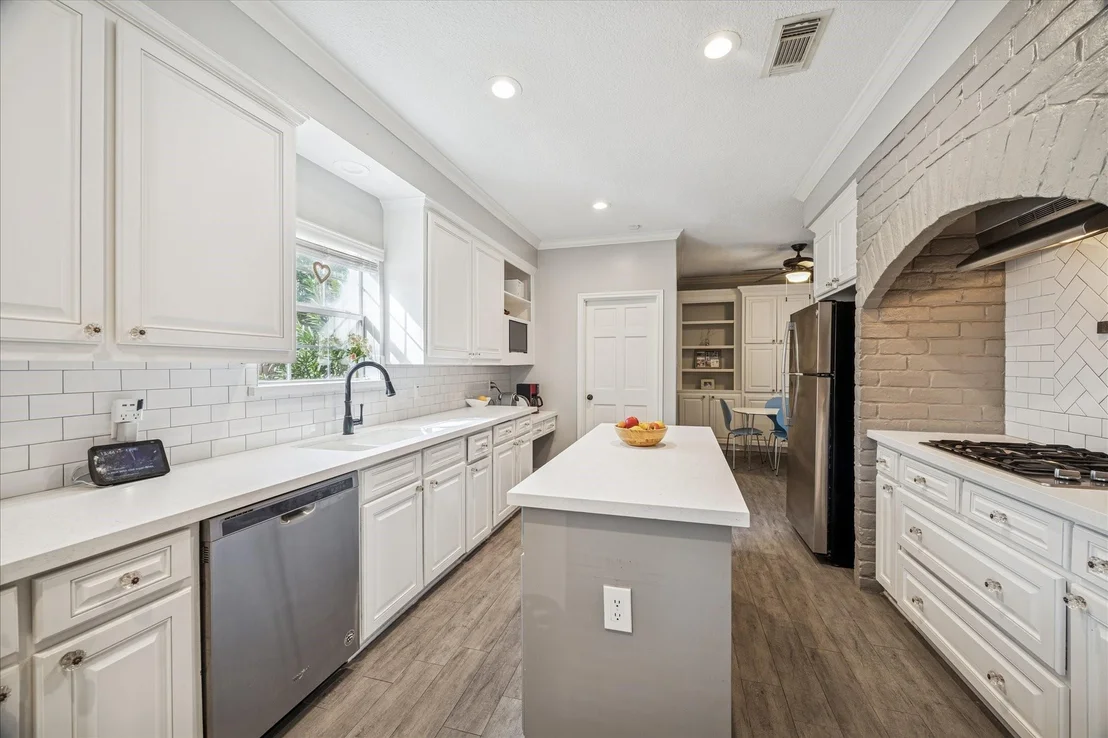 Photo of 11415 Del Monte Drive