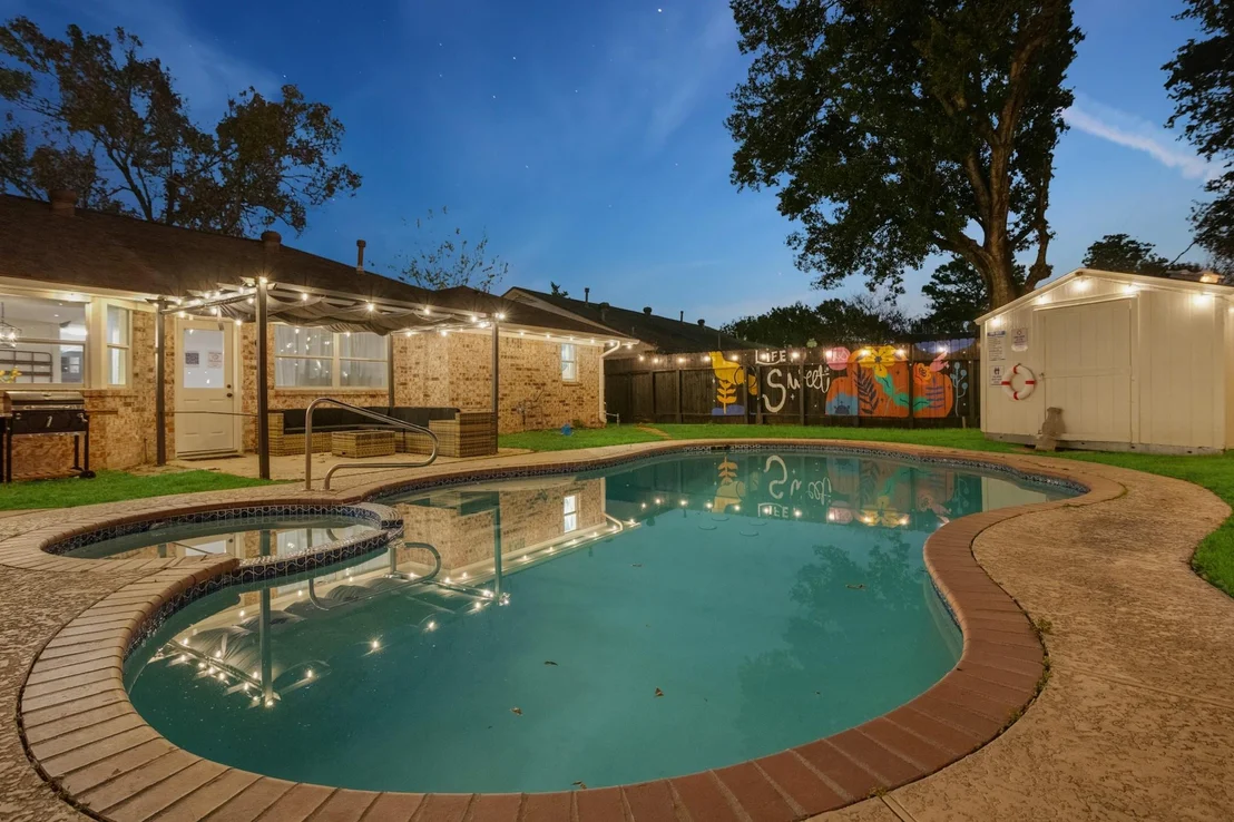 Photo of 5819 Chrystell Lane