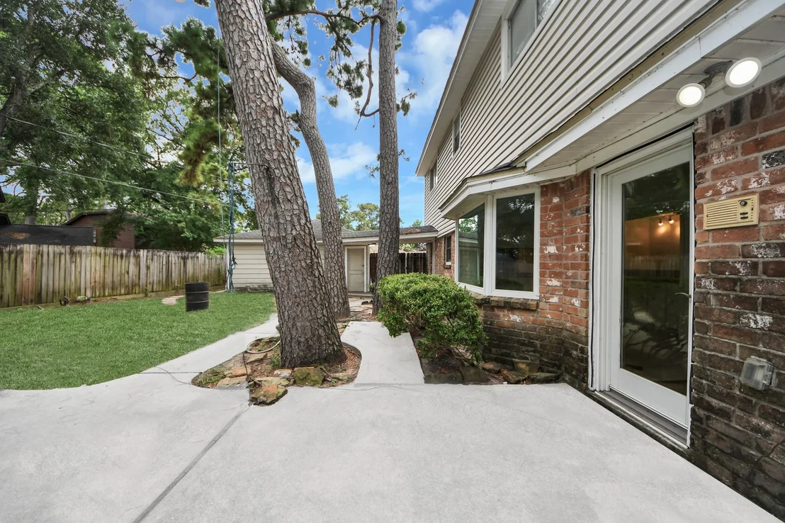Photo of 5807 Foresthaven Drive