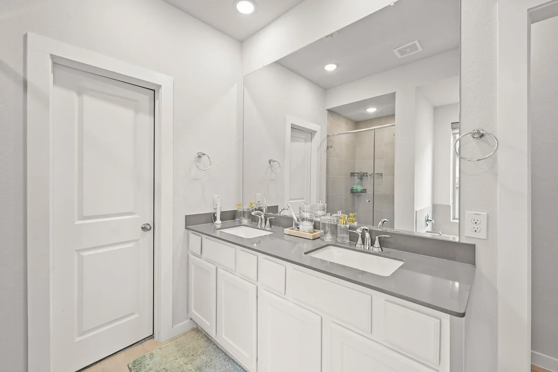 Photo of 5010 Chestnut Orchard Drive