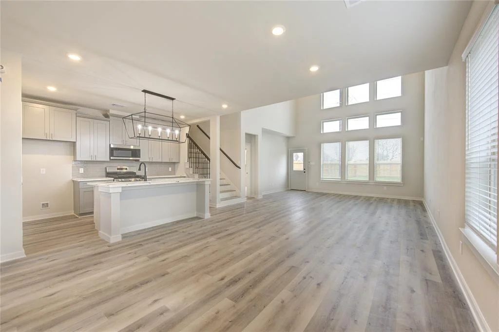 Photo of 400 Kendall Crest Dr