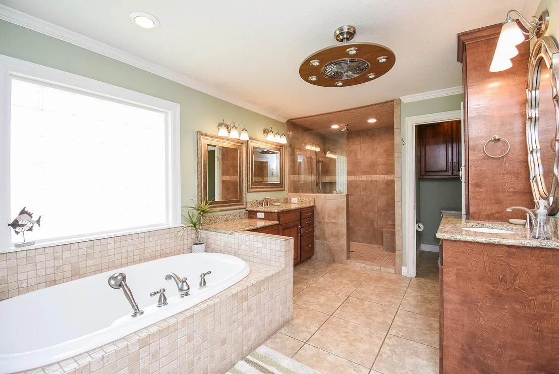 Photo of 2101 Meadow Lane