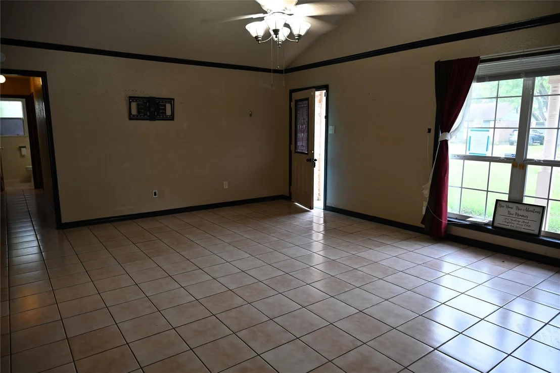 Photo of 252 Bastrop Street