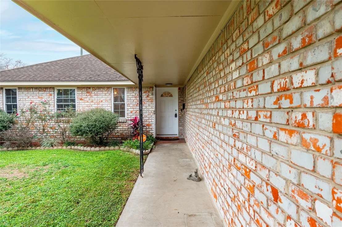 Photo of 4908 Holly Park Drive