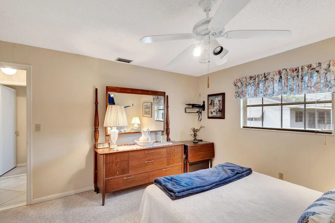 Photo of 86 W Coconut Drive