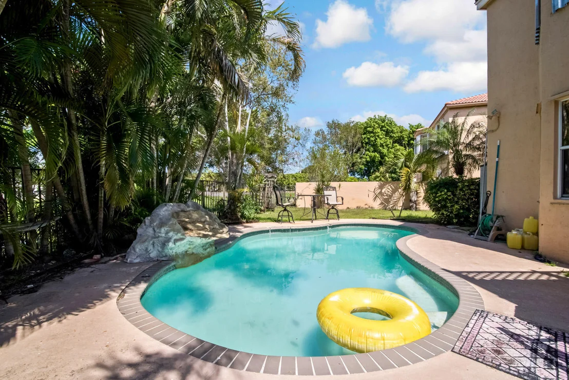 Photo of 7518 Oak Grove Circle