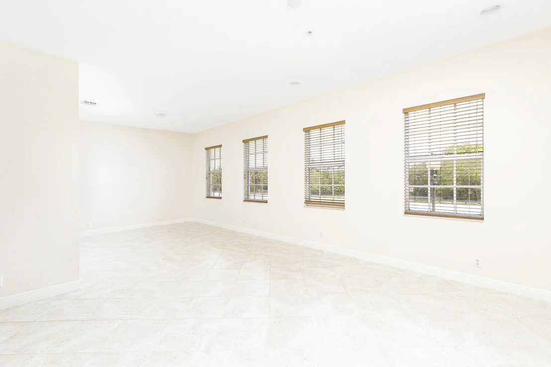 Photo of Unit 1021 at 6807 LAKESIDE Circle N