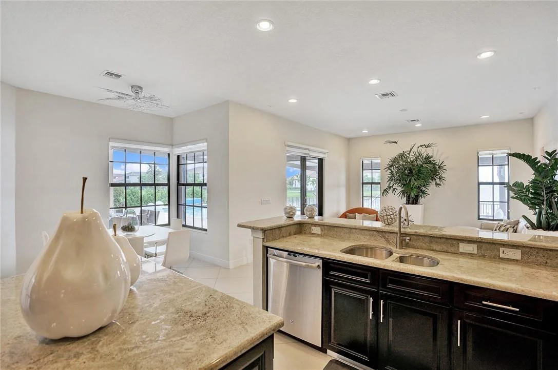 Photo of 8760 Lakeview Drive