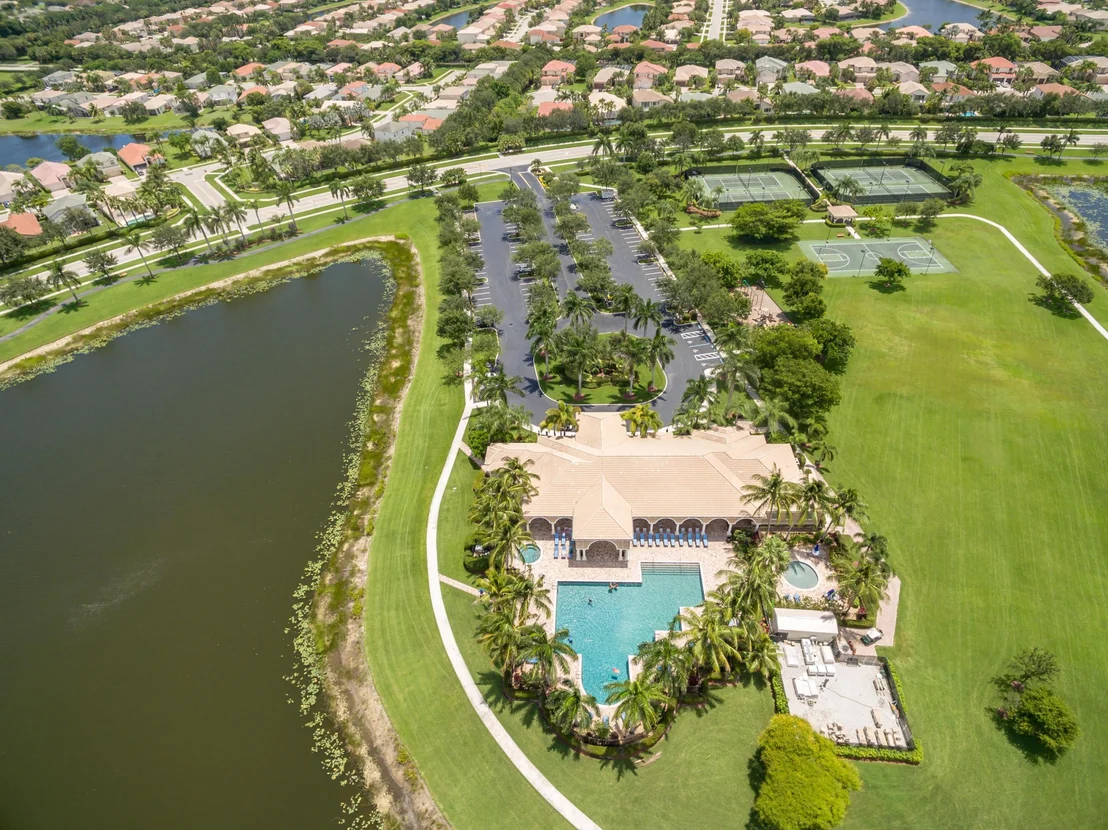 Photo of 4614 Mariners Cove Drive