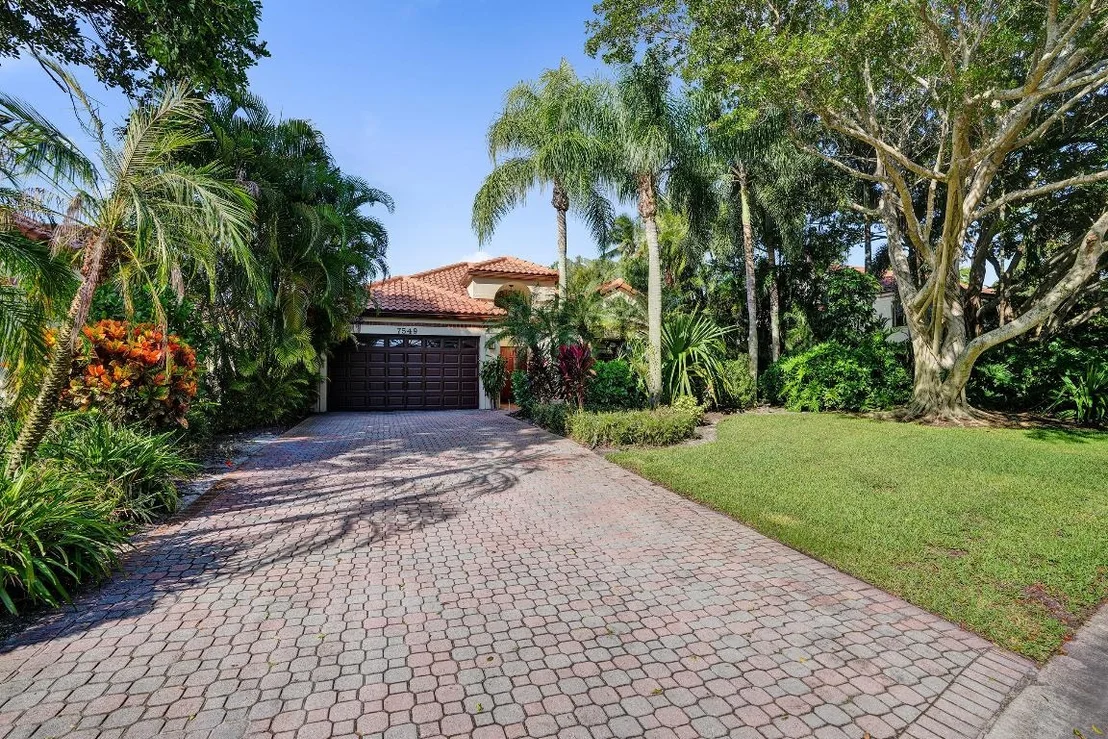 Photo of 7549 Mirabella Drive