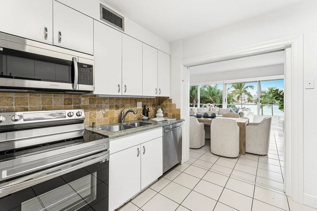 Photo of Unit 120B at 44 Cocoanut Row