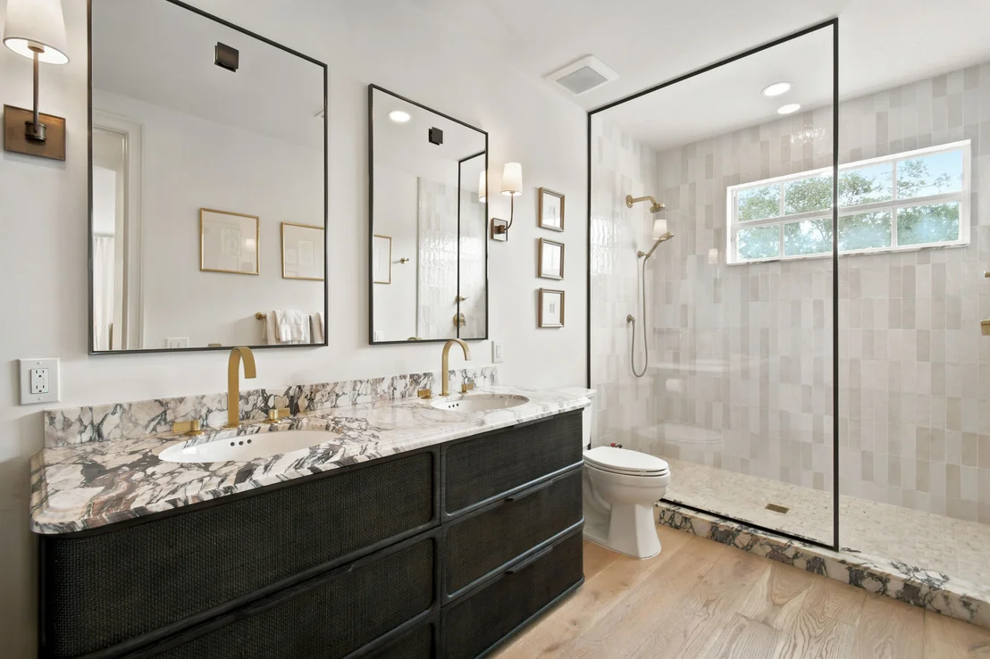 Photo of 213 NEW HAVEN Boulevard