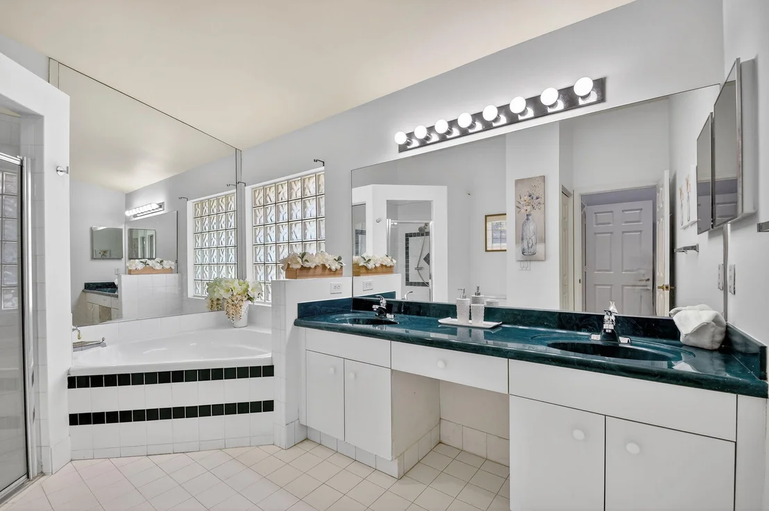 Photo of 7760 Manor Forest Lane