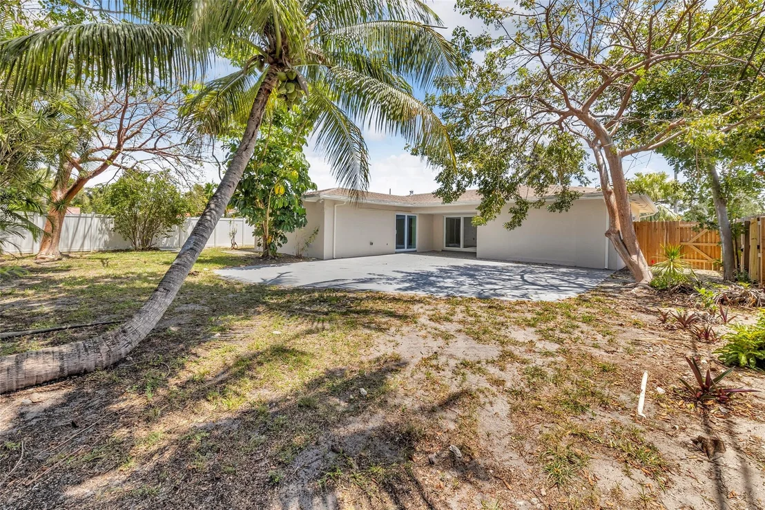 Photo of 421 SE 5th Avenue