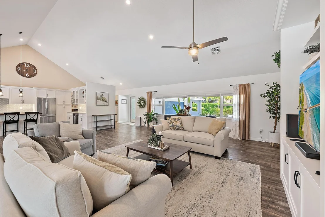 Photo of 11 Loggerhead Lane