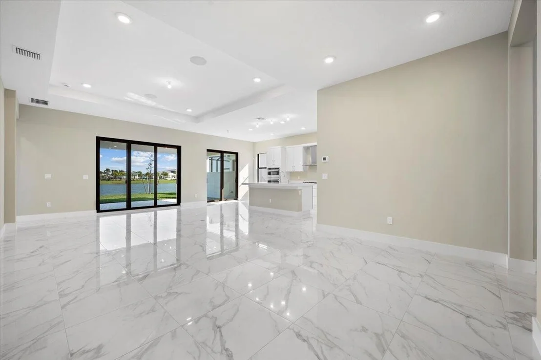Photo of 15841 Key Biscayne Lane