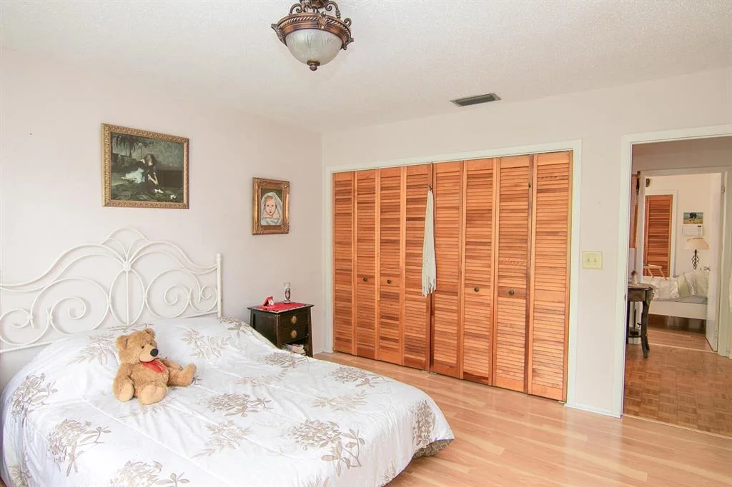 Photo of 6789 Boston Drive