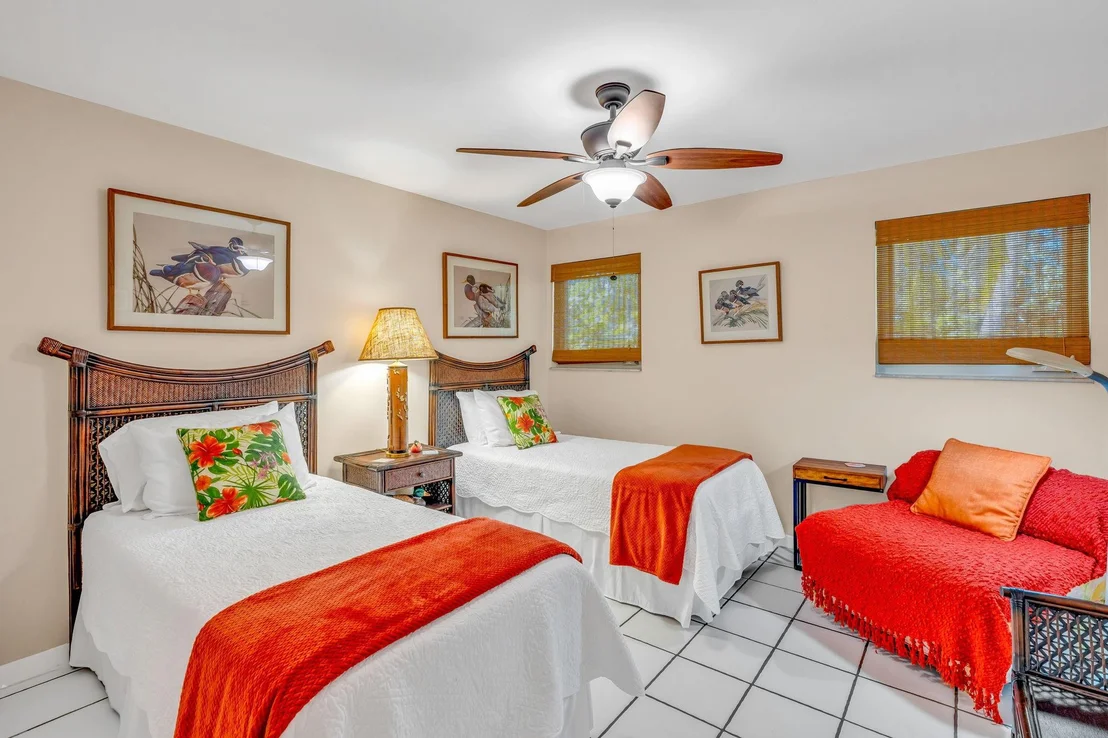 Photo of 3 Oleander Avenue
