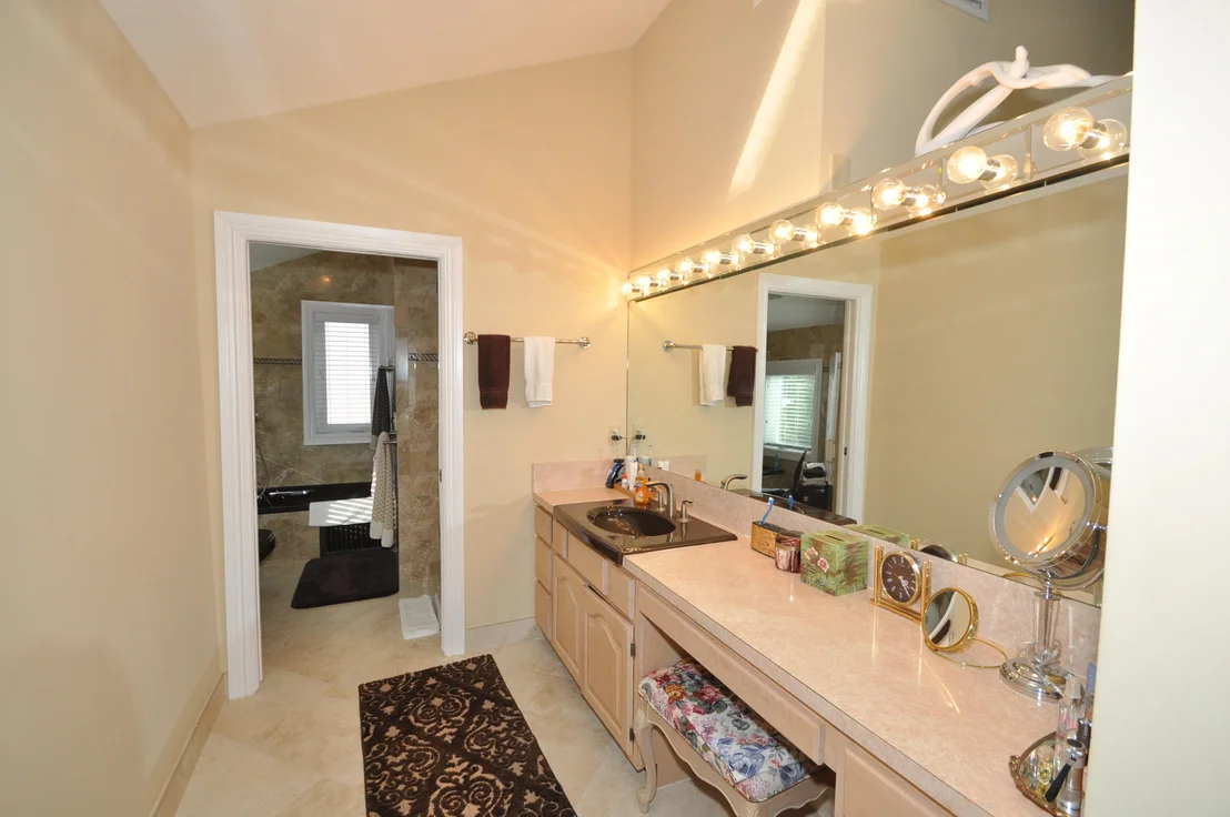 Photo of 8 Midlane Road