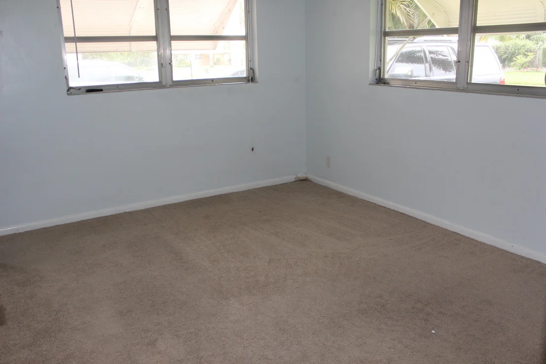 Photo of 1505 Crest Drive