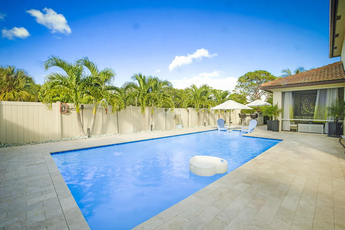 Photo of 7131 Limestone Cay Road