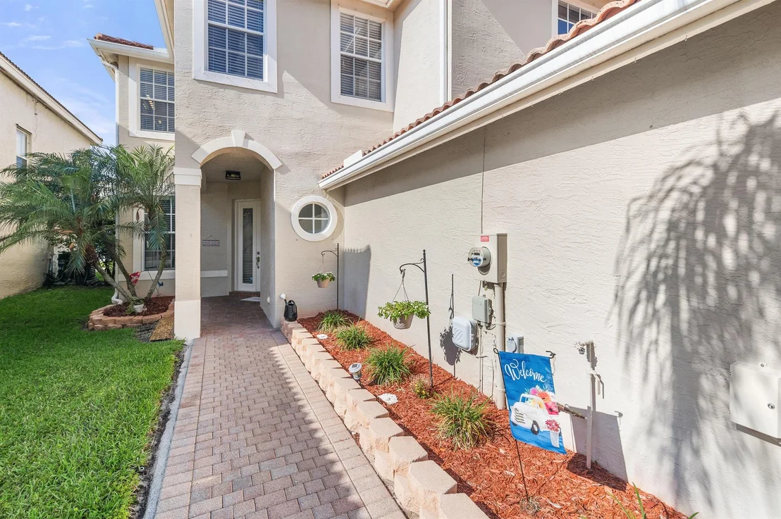Photo of 5082 Starblaze Drive