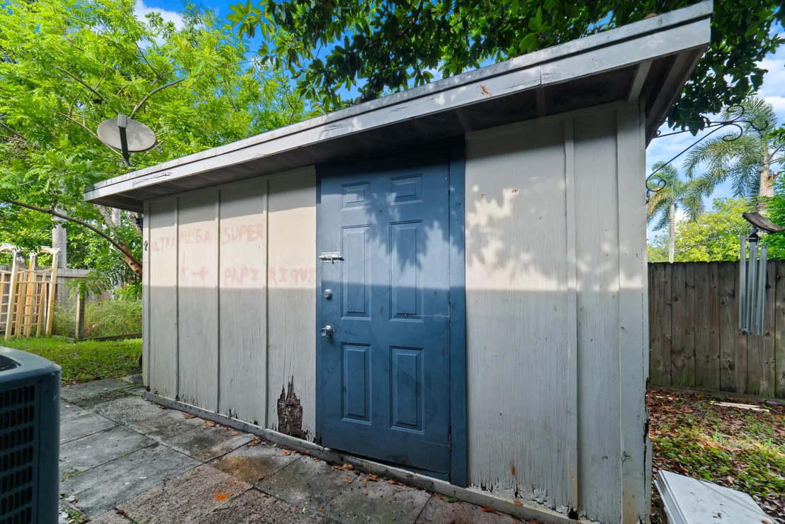 Photo of 110 W Mango Road
