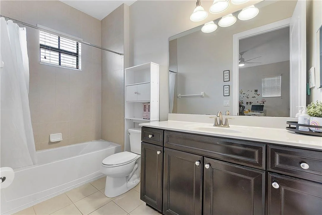 Photo of 8971 Lakeview Place