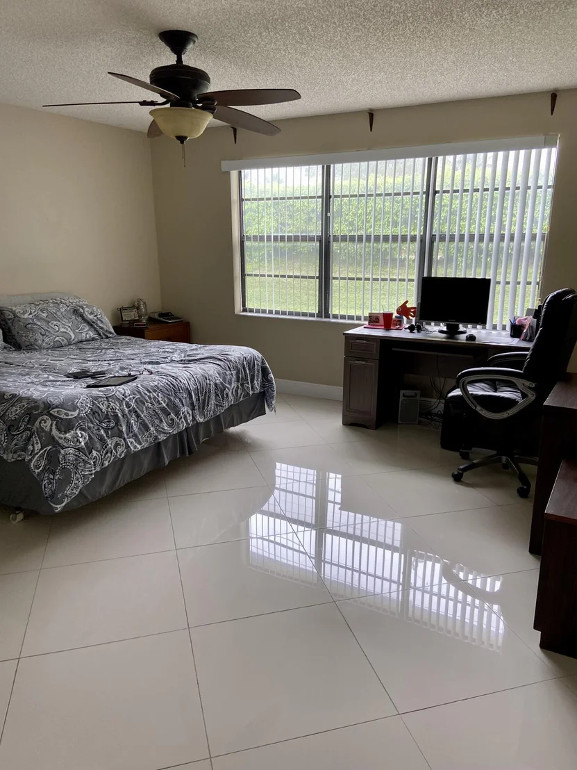 Photo of Unit B at 5041 Nesting Way