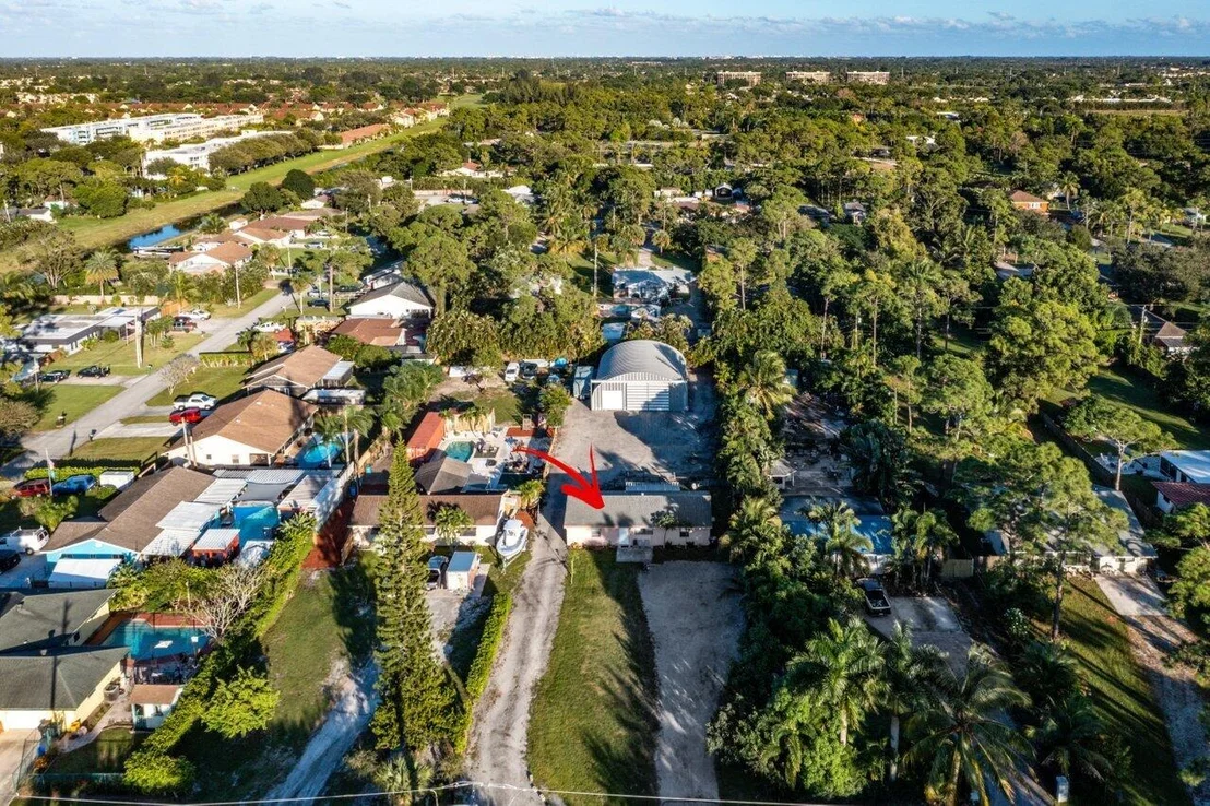 Photo of 5104 2nd Road