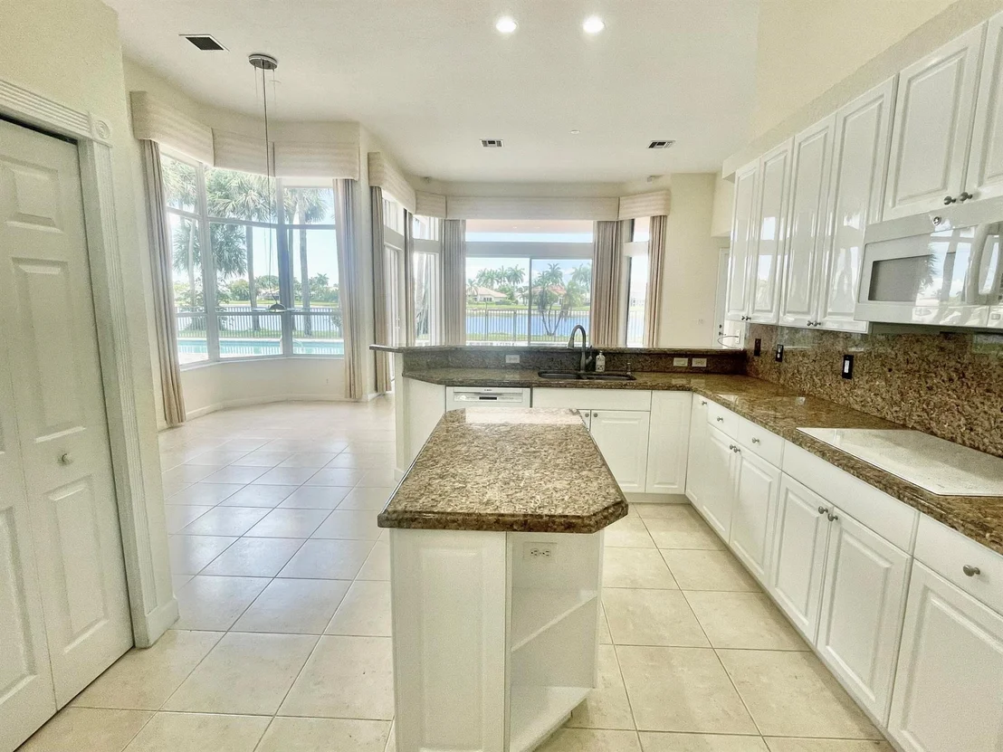 Photo of 8180 Muirhead Circle