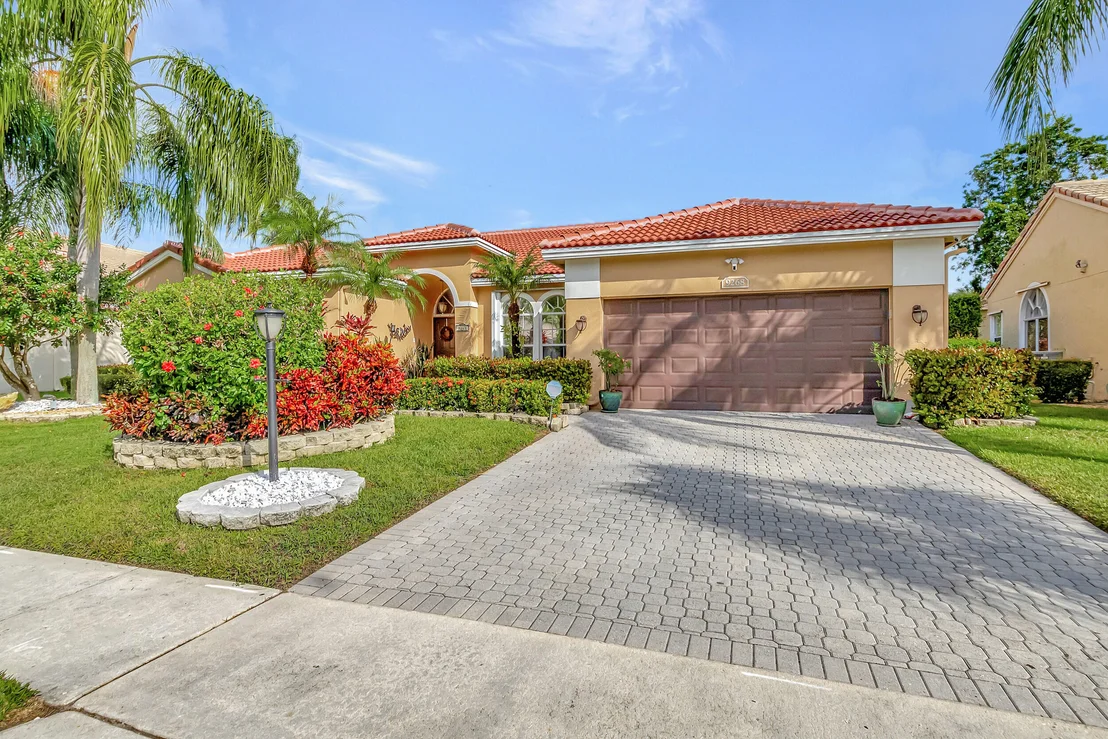 Photo of 9268 Lake Serena Drive