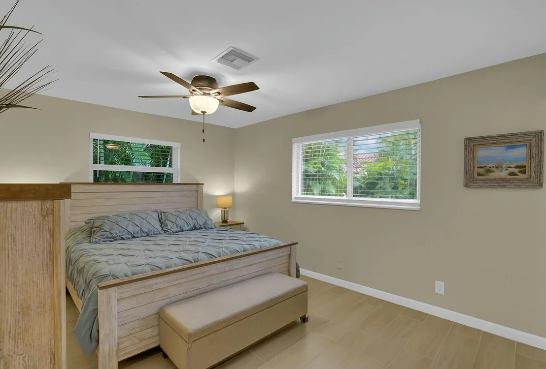 Photo of 736 Heron Drive