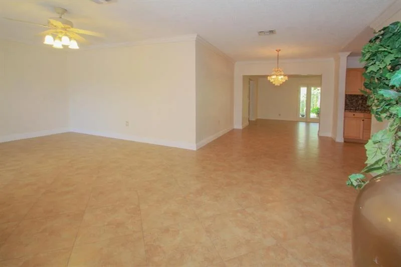 Photo of 98 Seminole Lane