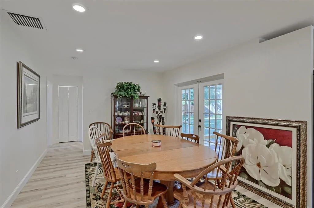 Photo of 1207 Larch Way