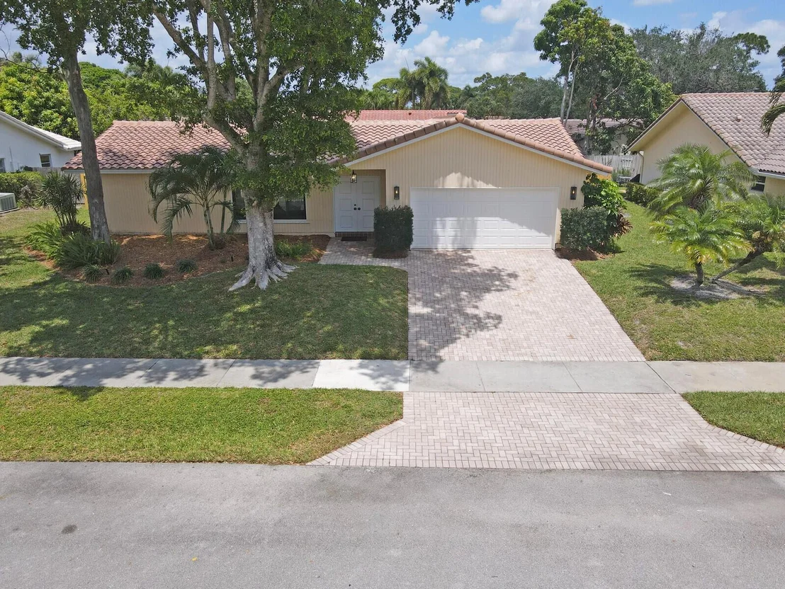 Photo of 2375 NW 29th Road