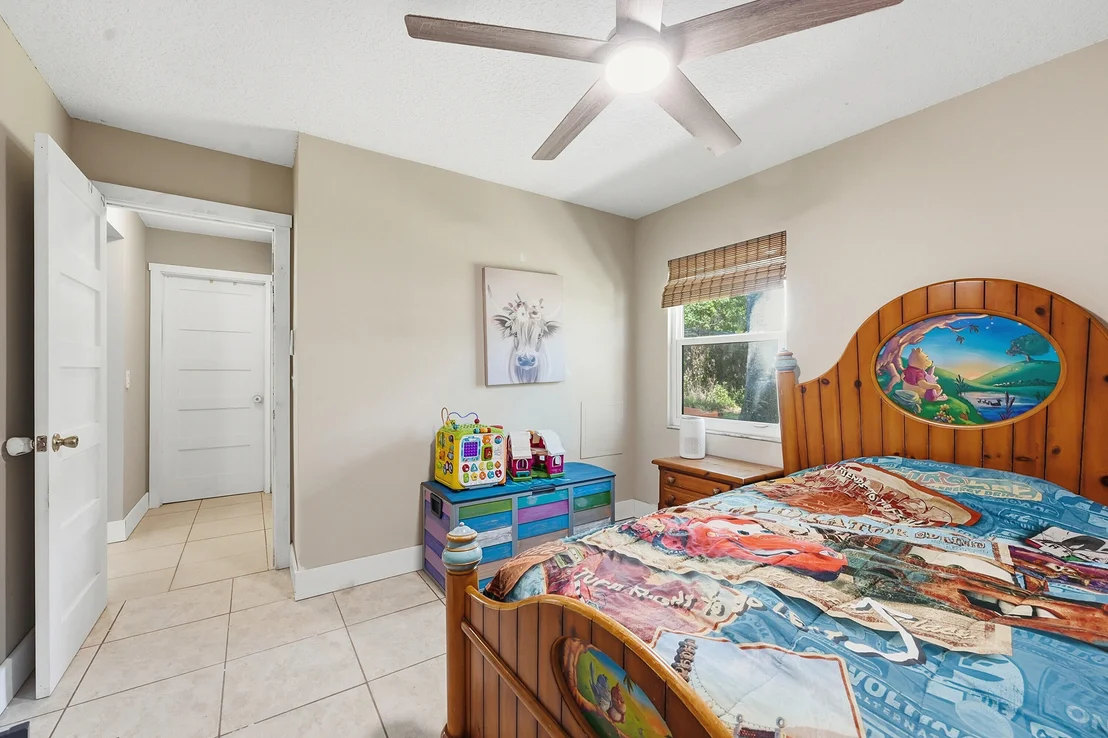 Photo of 15924 Laurel Oak Circle