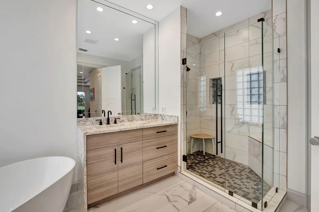 Photo of 4137 NW Briarcliff Circle