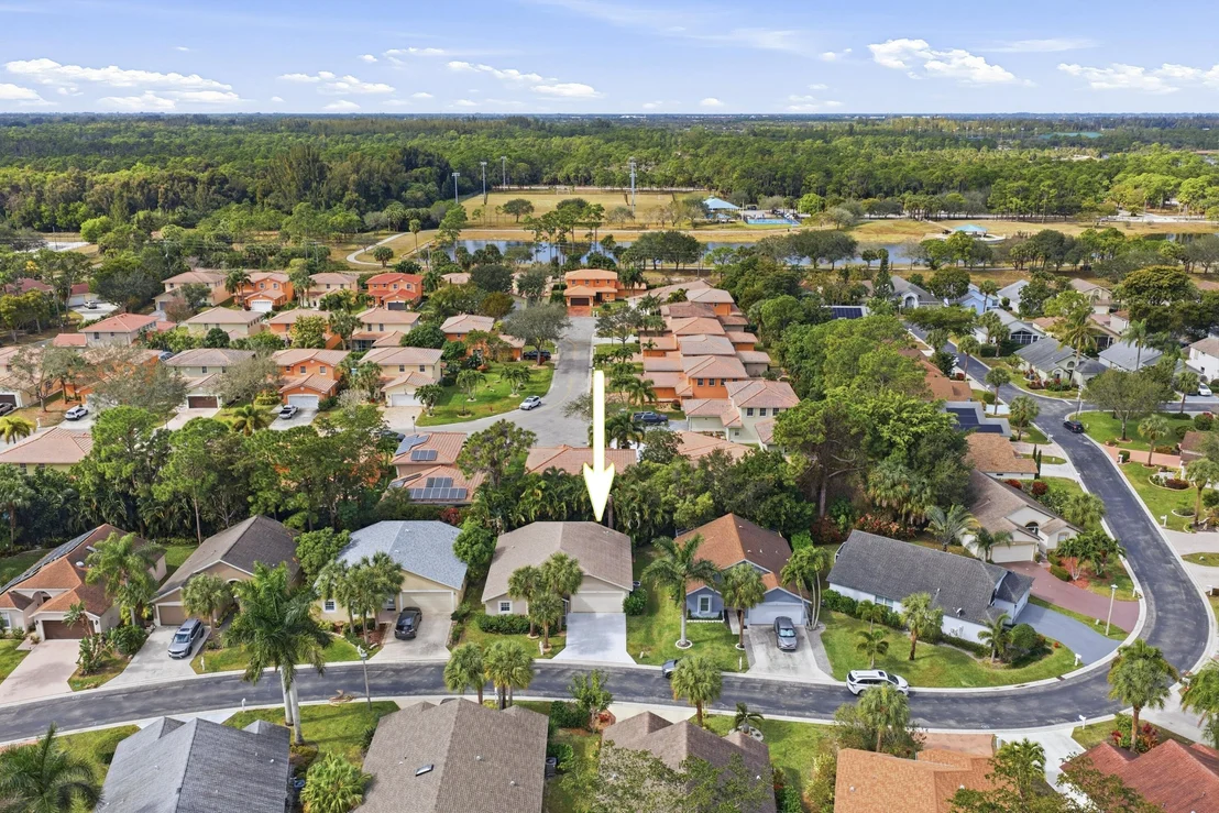 Photo of 340 Hammocks Trail
