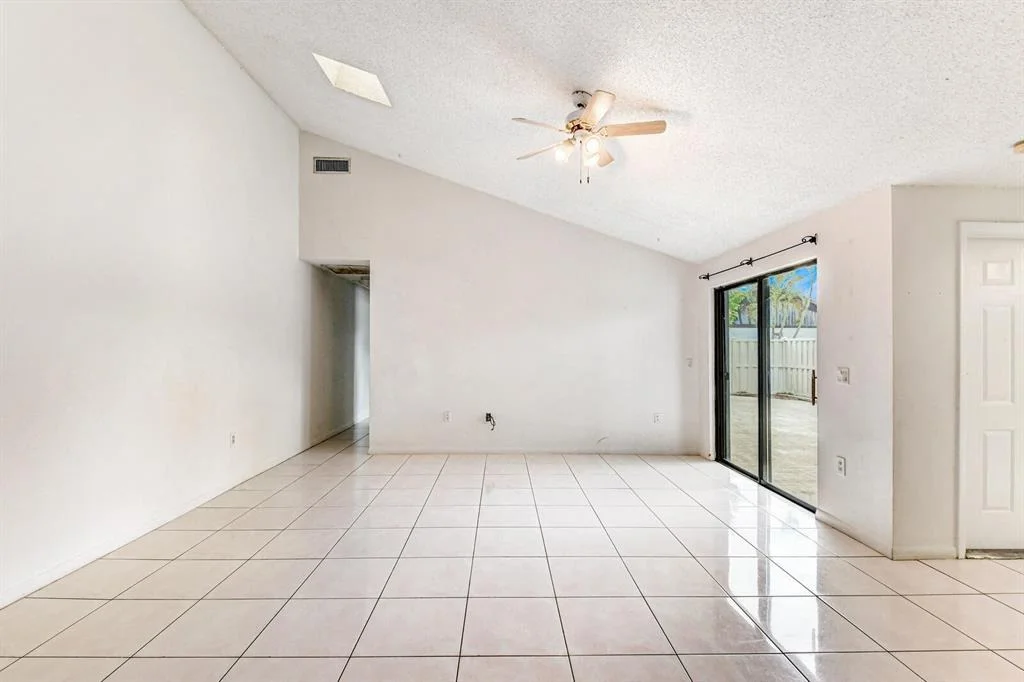 Photo of 10142 Windtree Lane N