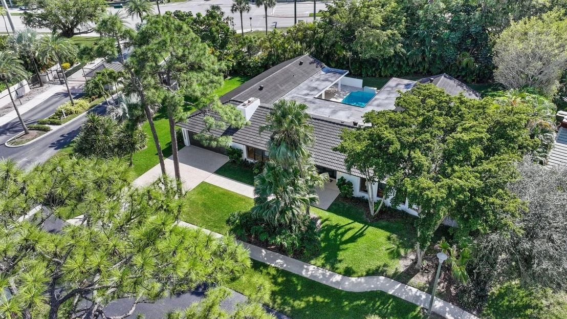 Photo of 6794 Giralda Circle