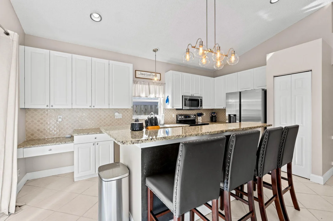 Photo of 7616 Colony Palm Drive