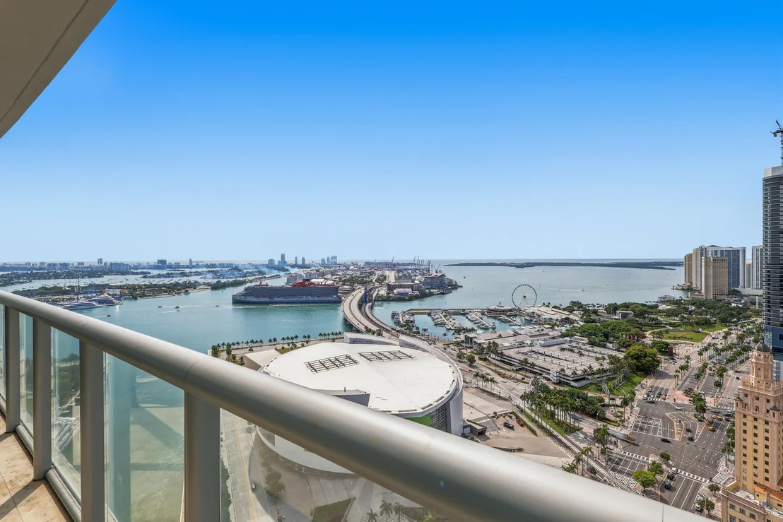 Photo of Unit 3702 at 888 Biscayne Boulevard