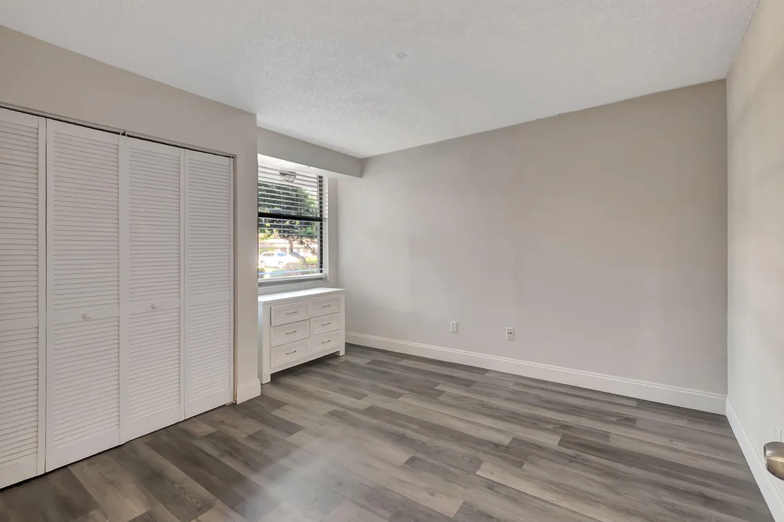 Photo of Unit F109 at 950 Lavers Circle