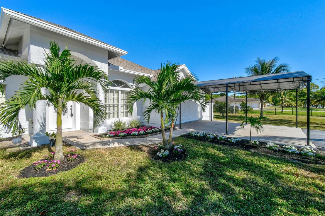 Photo of 15935 78th Place N