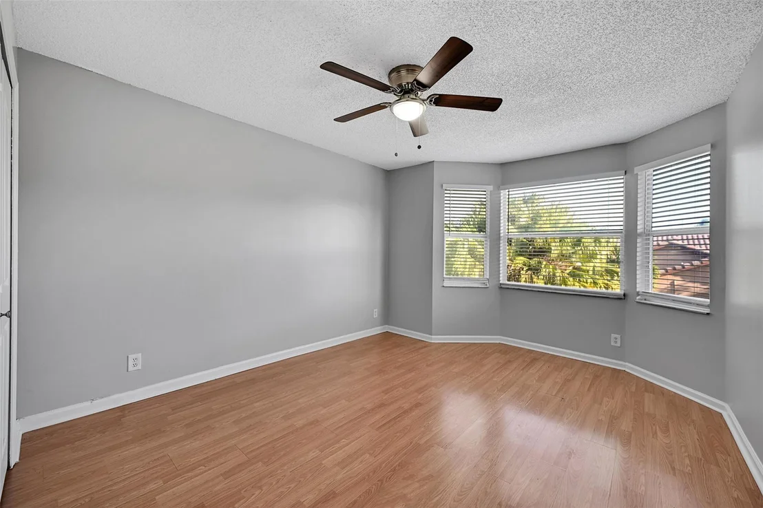 Photo of 10004 NW 57th Place