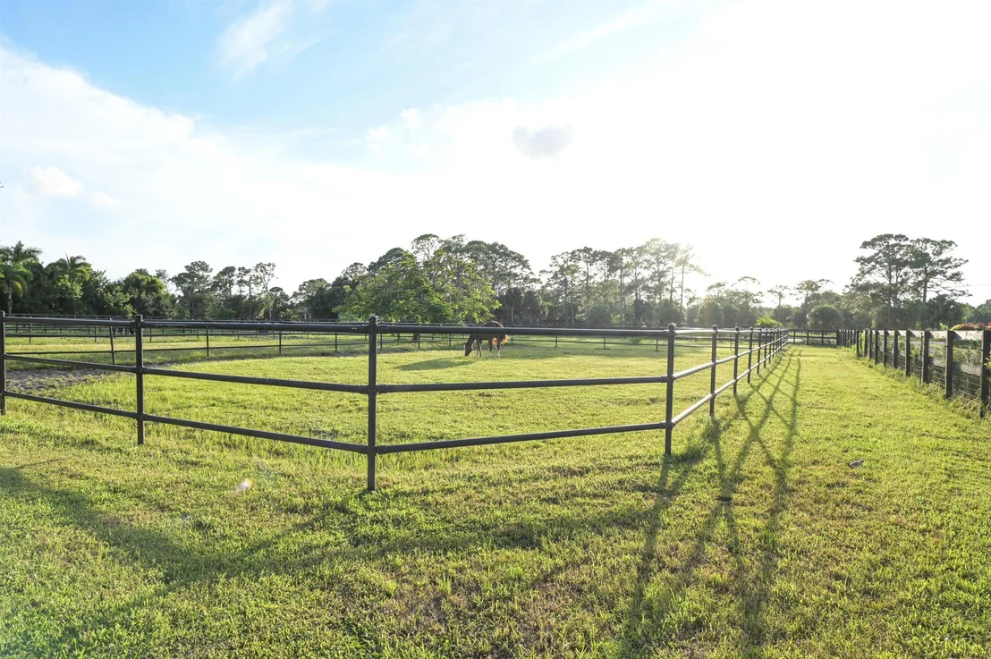 Photo of 2868 A Road